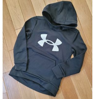 アンダーアーマー(UNDER ARMOUR)のUNDER ARMOURパーカー140センチ(Tシャツ/カットソー)