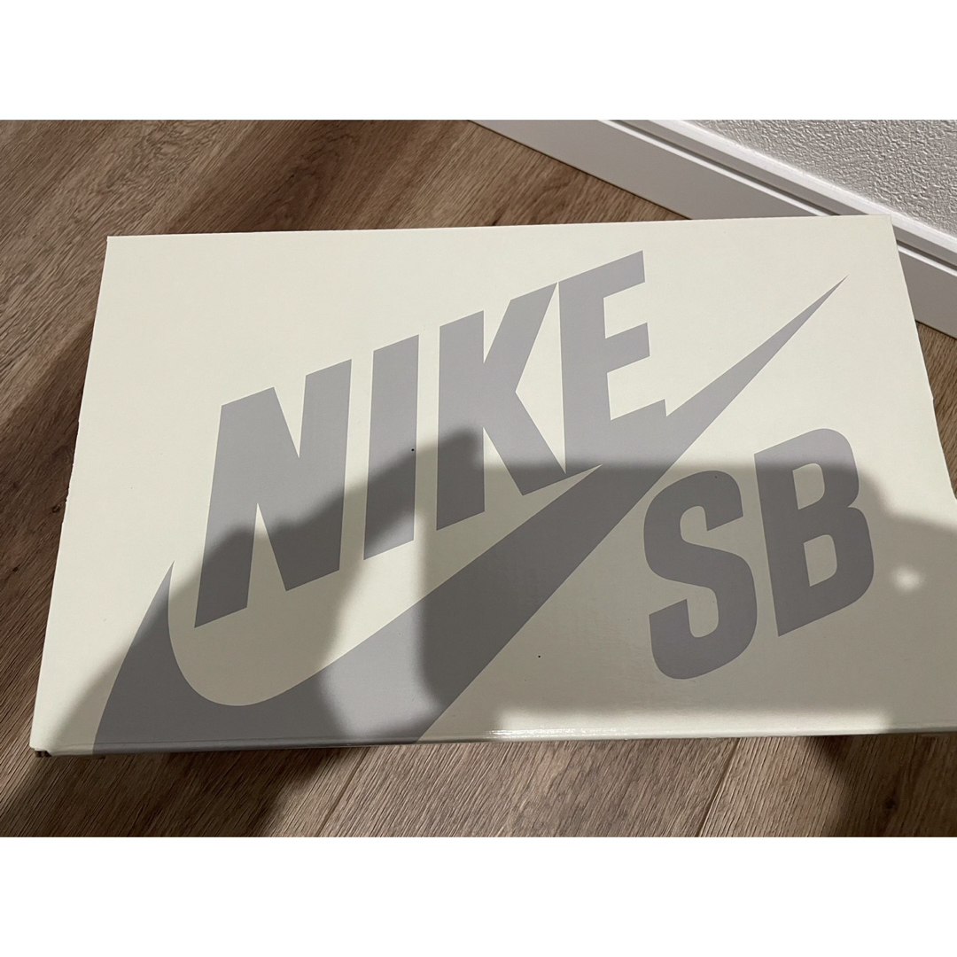 NIKE(ナイキ)のタイトブース×ナイキSBダンクロープロ ブラック＆ホワイトNIKE DUNK メンズの靴/シューズ(スニーカー)の商品写真