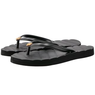 トリーバーチ(Tory Burch)のトリーバーチ TORY BURCH ビーチサンダル KIRA FLIP FLOP トングサンダル フリップフロップ ロゴ シェブロンキルティング 2024年春夏新作 144262 0187 890(ビーチサンダル)