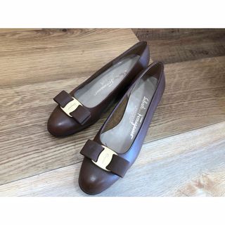 サルヴァトーレフェラガモ(Salvatore Ferragamo)の🌼サルヴァトーレ フェラガモ パンプス 5 1/2 C（23cm程）(ハイヒール/パンプス)