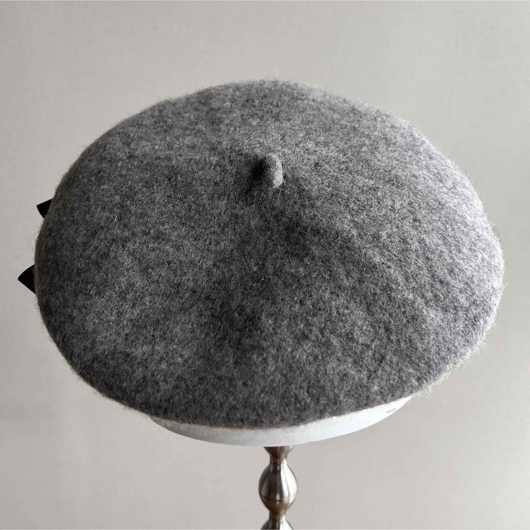 earth music & ecology(アースミュージックアンドエコロジー)のearth 未使用　ベレー帽　グレー系　フェルト レディースの帽子(ハンチング/ベレー帽)の商品写真