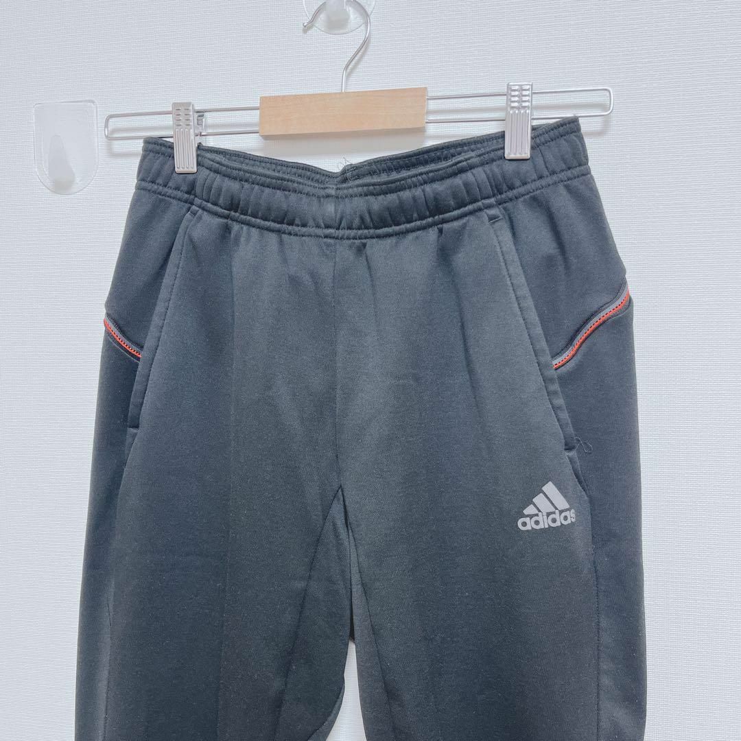 adidas(アディダス)のadidas ジャージパンツ　裏フリース　ウエストゴム　ランニング　運動　ジム レディースのトップス(その他)の商品写真