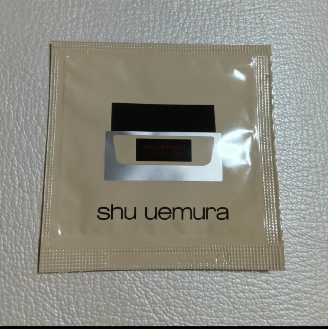 shu uemura(シュウウエムラ)の★シュウウエムラ ファンデーション 574 674サンプル★ コスメ/美容のベースメイク/化粧品(ファンデーション)の商品写真