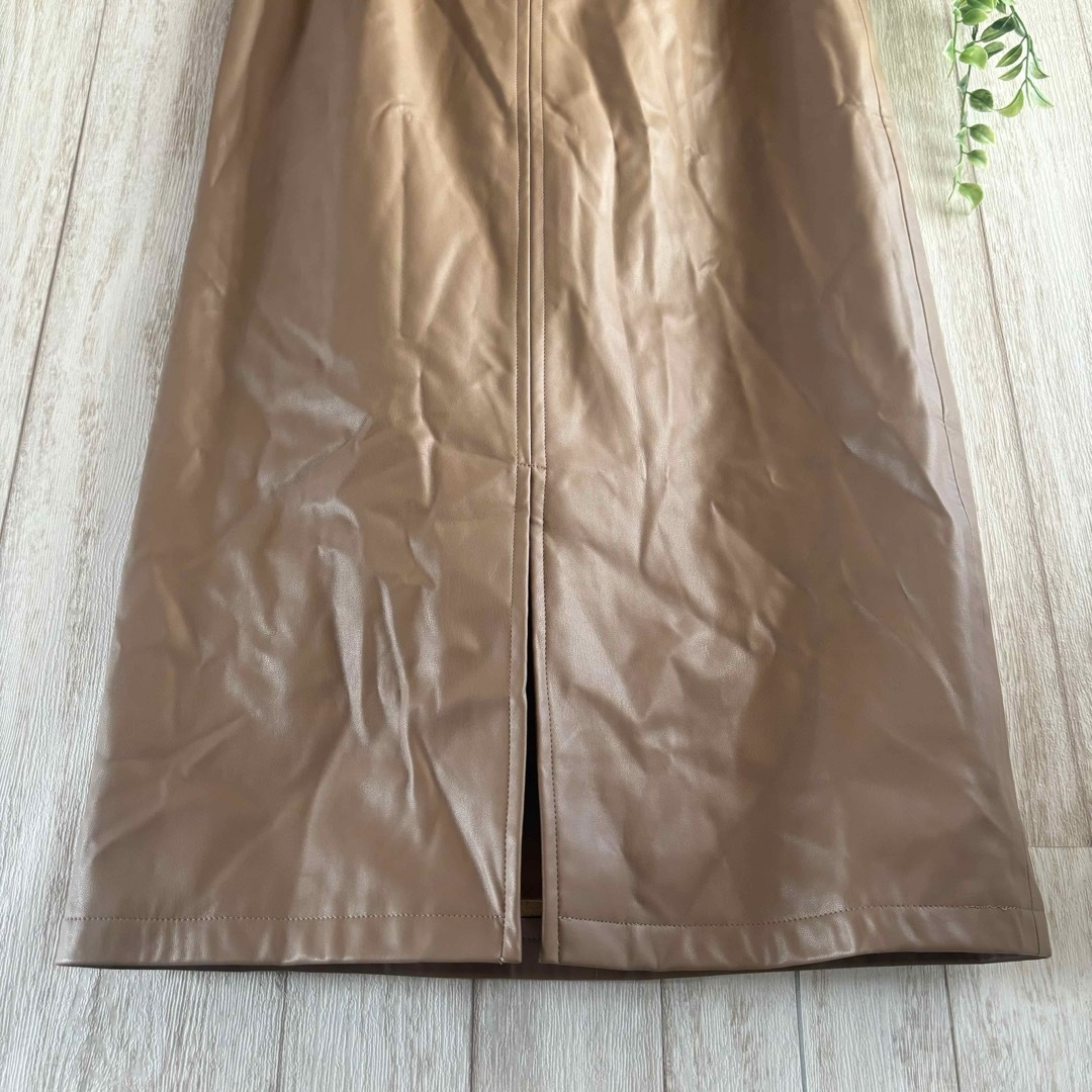 MK MICHEL KLEIN(エムケーミッシェルクラン)の【F】洗える フェイクレザー タイトスカート ベージュ レディースのスカート(ロングスカート)の商品写真