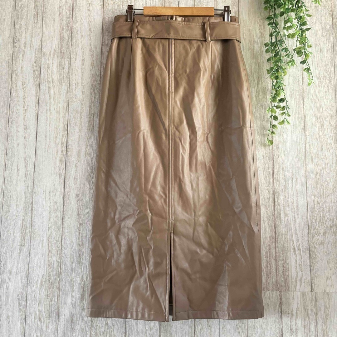 MK MICHEL KLEIN(エムケーミッシェルクラン)の【F】洗える フェイクレザー タイトスカート ベージュ レディースのスカート(ロングスカート)の商品写真