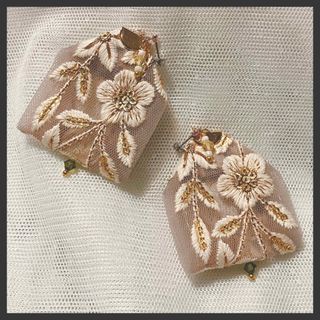 インド刺繍ピアス　刺繍リボンピアス　タッセルピアス　くすみカラー　ピアス　刺繍(ピアス)