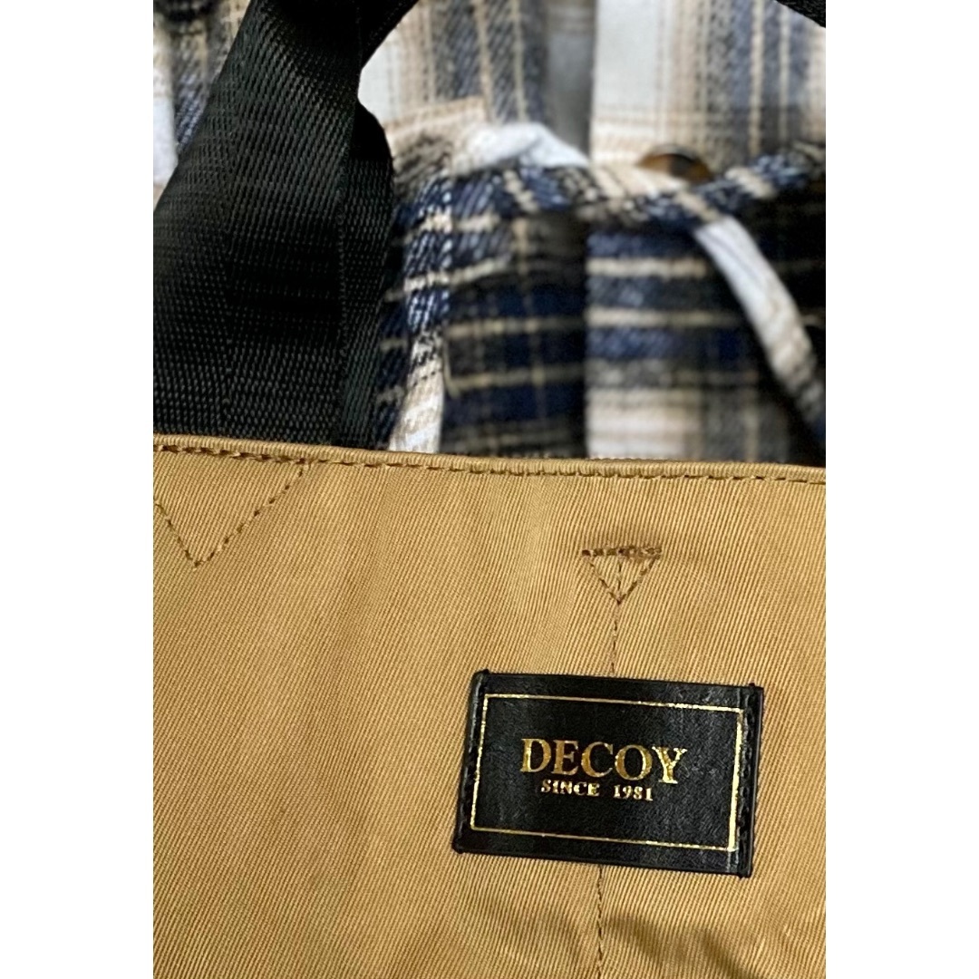 DECOY SINCE 1981(デコイシンスイチキュウハチイチ)のDecoy デコピン？12ポケットショルダーバッグ レディースのバッグ(ショルダーバッグ)の商品写真