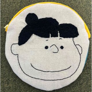 ピーナッツ(PEANUTS)のSALE⭐️バイオレット刺繍 まんまるポーチ(ポーチ)