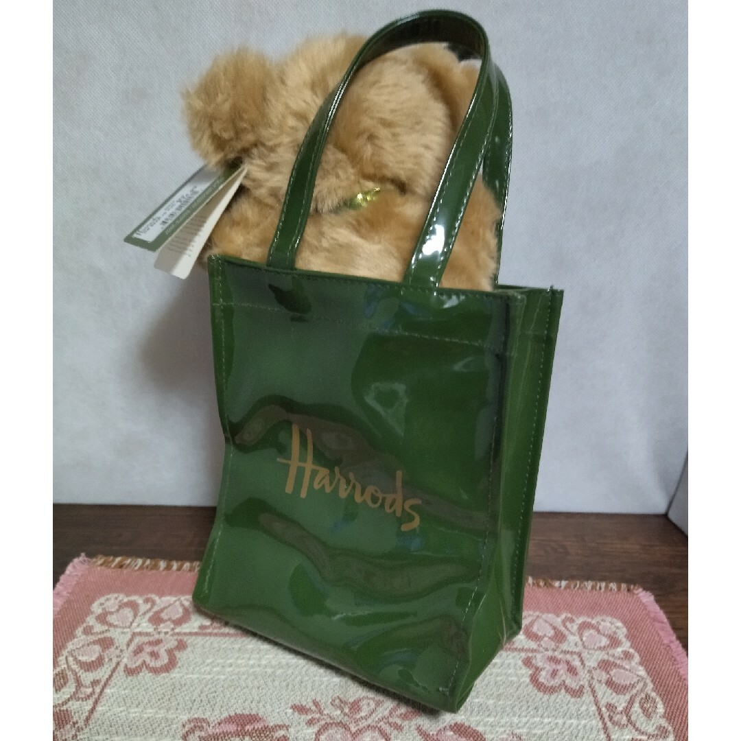 Harrods(ハロッズ)のハロッズ 　ベアぬいぐるみ　ミニトートバッグ付き エンタメ/ホビーのおもちゃ/ぬいぐるみ(ぬいぐるみ)の商品写真