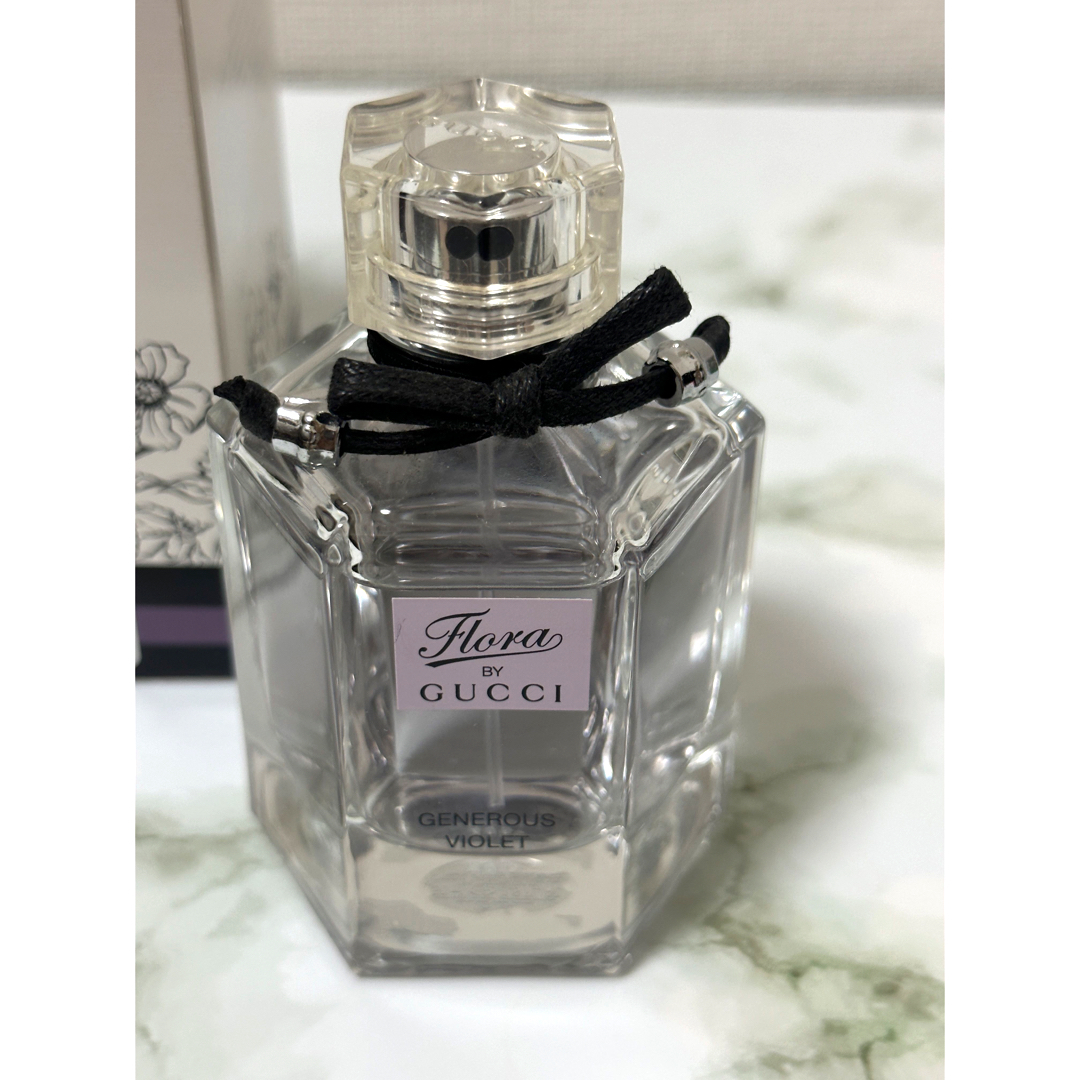 Gucci(グッチ)のフローラ　バイ　グッチ　ガーデンジェネラス　バイオレット　オードトワレ　50ml コスメ/美容の香水(香水(女性用))の商品写真