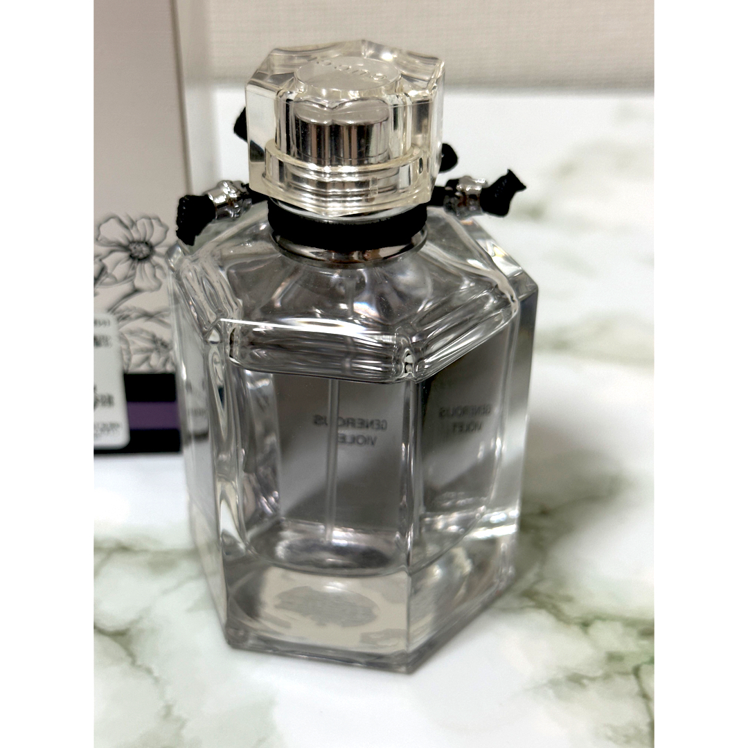 Gucci(グッチ)のフローラ　バイ　グッチ　ガーデンジェネラス　バイオレット　オードトワレ　50ml コスメ/美容の香水(香水(女性用))の商品写真