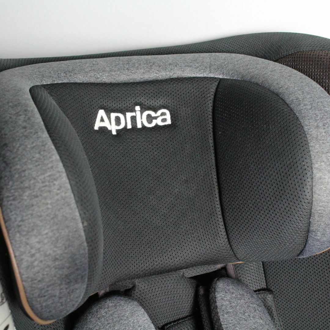 Aprica(アップリカ)の良品 洗濯済 アップリカ クルリラプロテクト チャイルドシート isofix キッズ/ベビー/マタニティの外出/移動用品(自動車用チャイルドシート本体)の商品写真