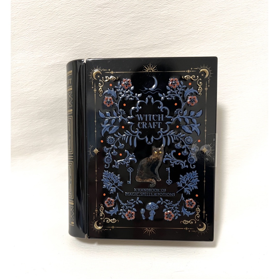 KALDI - ③ ミニミニ魔法辞書缶 チョコクランチ入り カルディ KALDI - ③ ミニミニ魔法辞書缶 チョコクランチ入り カルディ