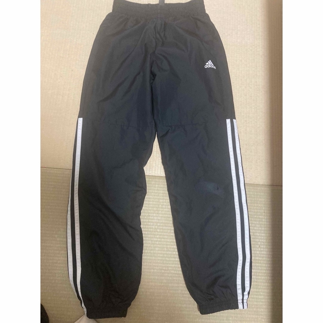 adidas(アディダス)のアディダス　ズボン140 キッズ/ベビー/マタニティのキッズ服男の子用(90cm~)(パンツ/スパッツ)の商品写真