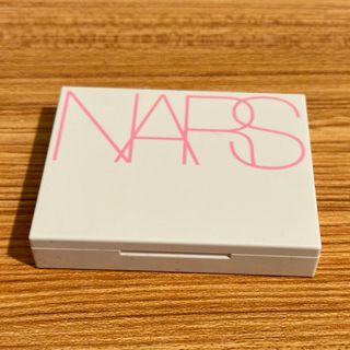 ナーズ(NARS)のNARSライトリフレクティングセッティングパウダー　プレストN(フェイスパウダー)