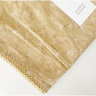 ZARA HOME - 新品 ZARA HOME ザラホーム ミニフラワー プリント テーブルクロス