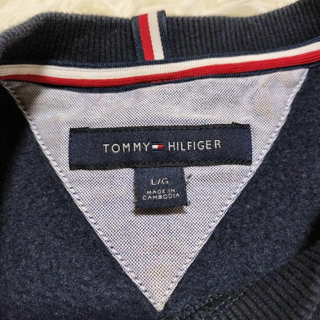 TOMMY HILFIGER(トミーヒルフィガー)の85 トミーヒルフィガー 刺繍ロゴ 刺繍ネームデザイン Lサイズ スウェット メンズのトップス(スウェット)の商品写真