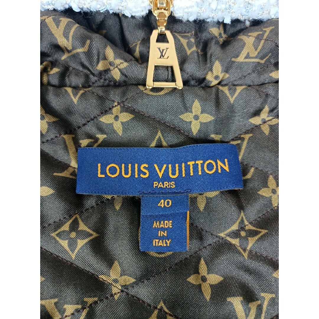LOUIS VUITTON(ルイヴィトン)のルイヴィトン ブルゾン モノグラム柄 ジップアップ ボンバージャケット レディースのジャケット/アウター(ブルゾン)の商品写真
