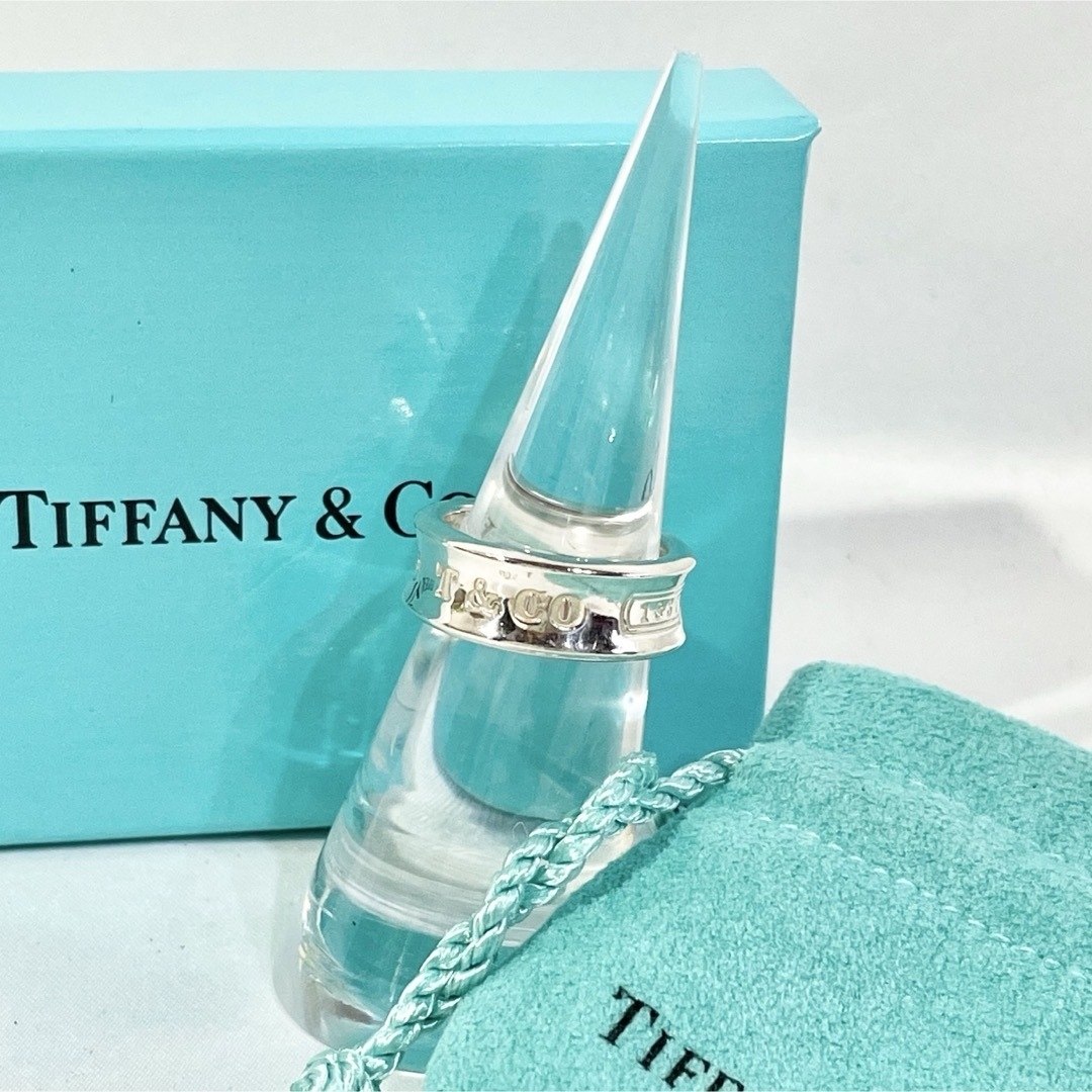 Tiffany & Co.(ティファニー)の美品 箱付き 正規品 ティファニー 指輪 ナローリング 8号 シルバー925 レディースのアクセサリー(リング(指輪))の商品写真