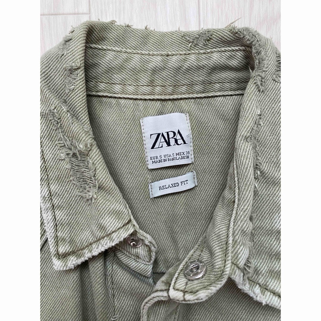 ZARA(ザラ)のZARAメンズデニムシャツジャケットダメ-ジグリーン系38番 メンズのトップス(シャツ)の商品写真