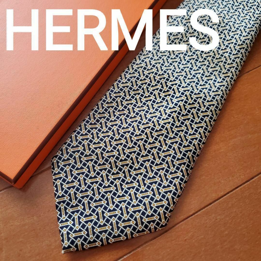 Hermes(エルメス)の美品　ハイブランド　HERMES　エルメス　シルク　ネイビー　イエロー　ネクタイ メンズのファッション小物(ネクタイ)の商品写真