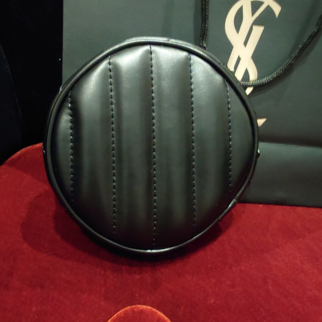 Yves Saint Laurent Beaute(イヴサンローランボーテ)の新品未使用品 YSL オリジナルポーチ 非売品 ノベルティ ポーチ レディースのファッション小物(ポーチ)の商品写真
