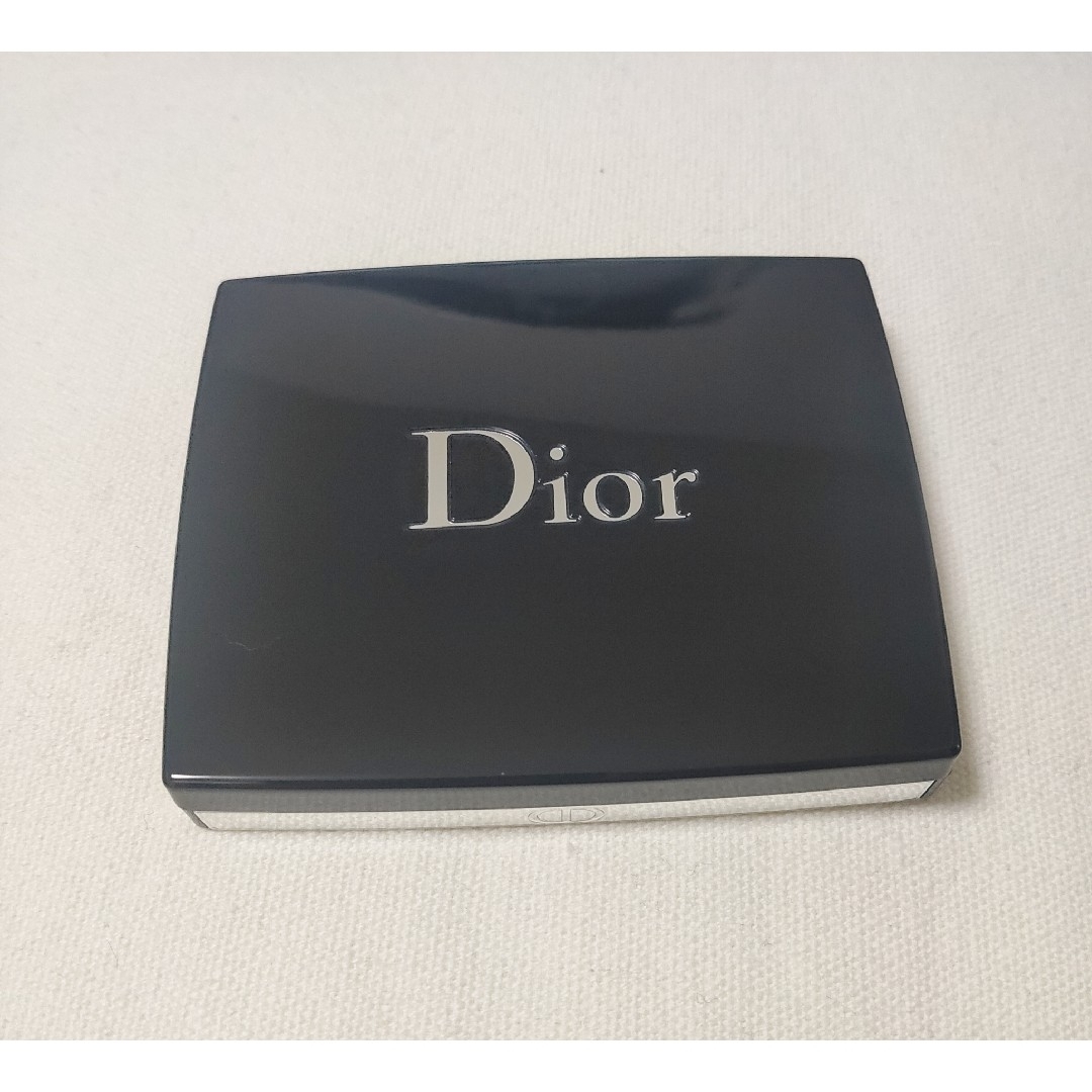 Dior(ディオール)のクレマチス様専用　Dior サンク クルール クチュール　649　ヌードドレス コスメ/美容のベースメイク/化粧品(アイシャドウ)の商品写真