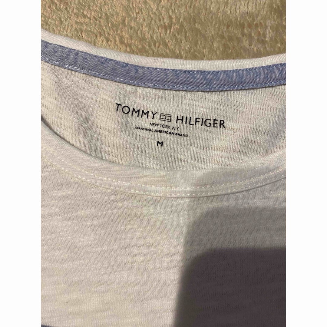 TOMMY HILFIGER(トミーヒルフィガー)のトミーヒルフィガー　Tシャツ レディースのトップス(Tシャツ(半袖/袖なし))の商品写真