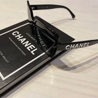 ジュードナチュラル新品未使用 CHANEL シャネル 縄編み ラウンドサングラス ブラック 祐真