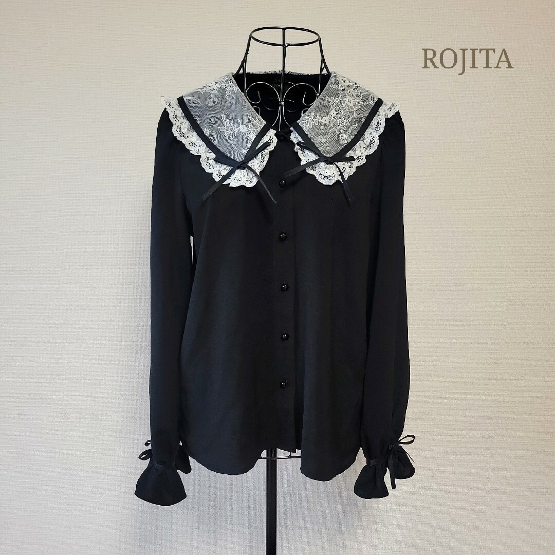 ROJITA(ロジータ)のロジータ リボン付き配色レース衿長袖 ブラック 黒 シャツ トップス レディースのトップス(シャツ/ブラウス(長袖/七分))の商品写真