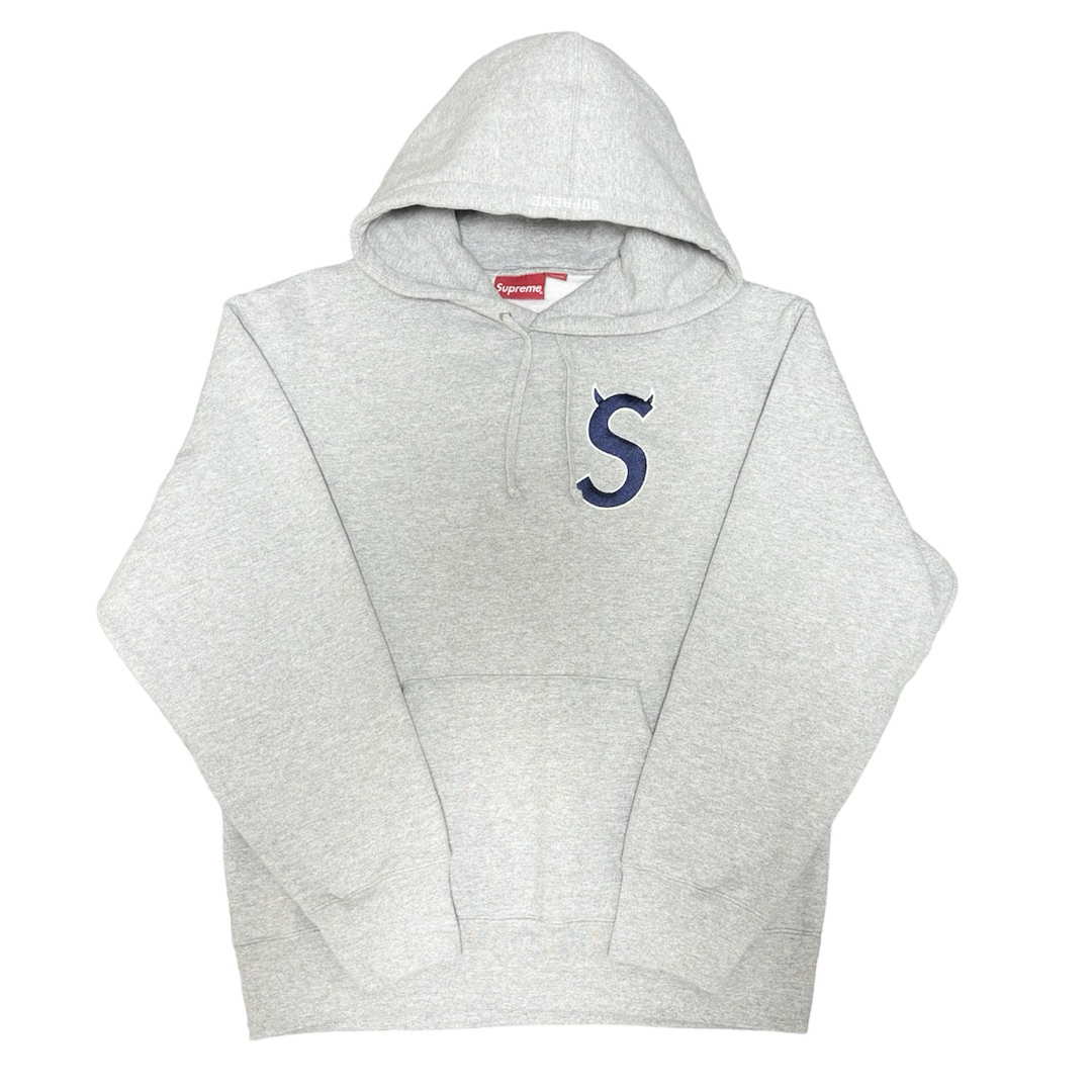 Supreme(シュプリーム)の【試着のみ】極美品 シュプリーム パーカー ｓロゴ ツノ 堀米雄斗着 M グレー メンズのトップス(パーカー)の商品写真