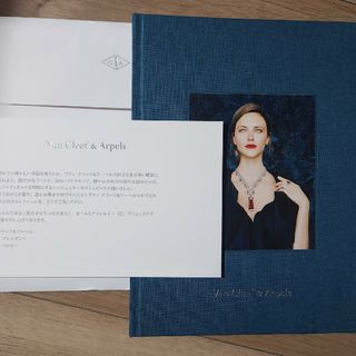 ヴァンクリーフアンドアーペル(Van Cleef & Arpels)のヴァンクリーフ&アーペル　カタログ非売品レア(アート/エンタメ)