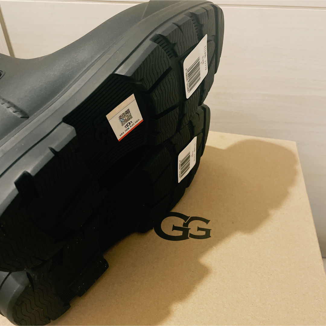 UGG(アグ)のUGG レインブーツ　ショート　新品未使用 レディースの靴/シューズ(レインブーツ/長靴)の商品写真