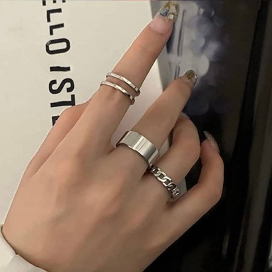 【人気商品】シルバーリング 3点 指輪 韓国アクセサリー 重ね付け ファッション レディースのアクセサリー(リング(指輪))の商品写真