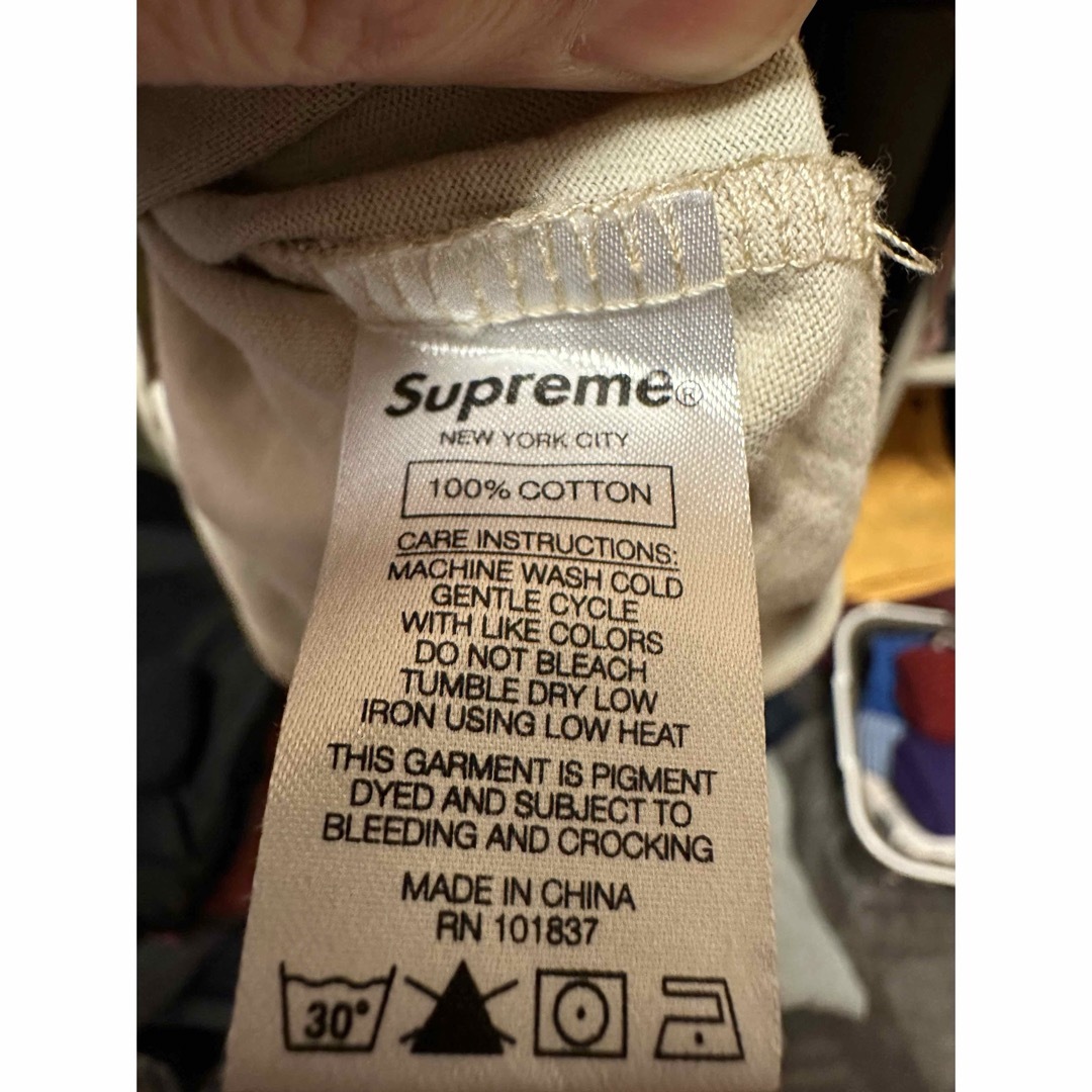 Supreme(シュプリーム)のsupreme Tシャツ　半袖 メンズのトップス(Tシャツ/カットソー(半袖/袖なし))の商品写真