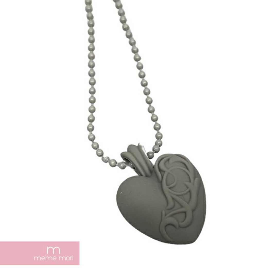 Chrome Hearts(クロムハーツ)のCHROME HEARTS 2023SS Silicone Rubber Heart Necklace クロムハーツ シリコンラバーハートネックレス ペンダント ネックレストップ ボールチェーン アクセサリー ライトグレー 【240203】【新古品】【me04】 メンズのアクセサリー(ネックレス)の商品写真