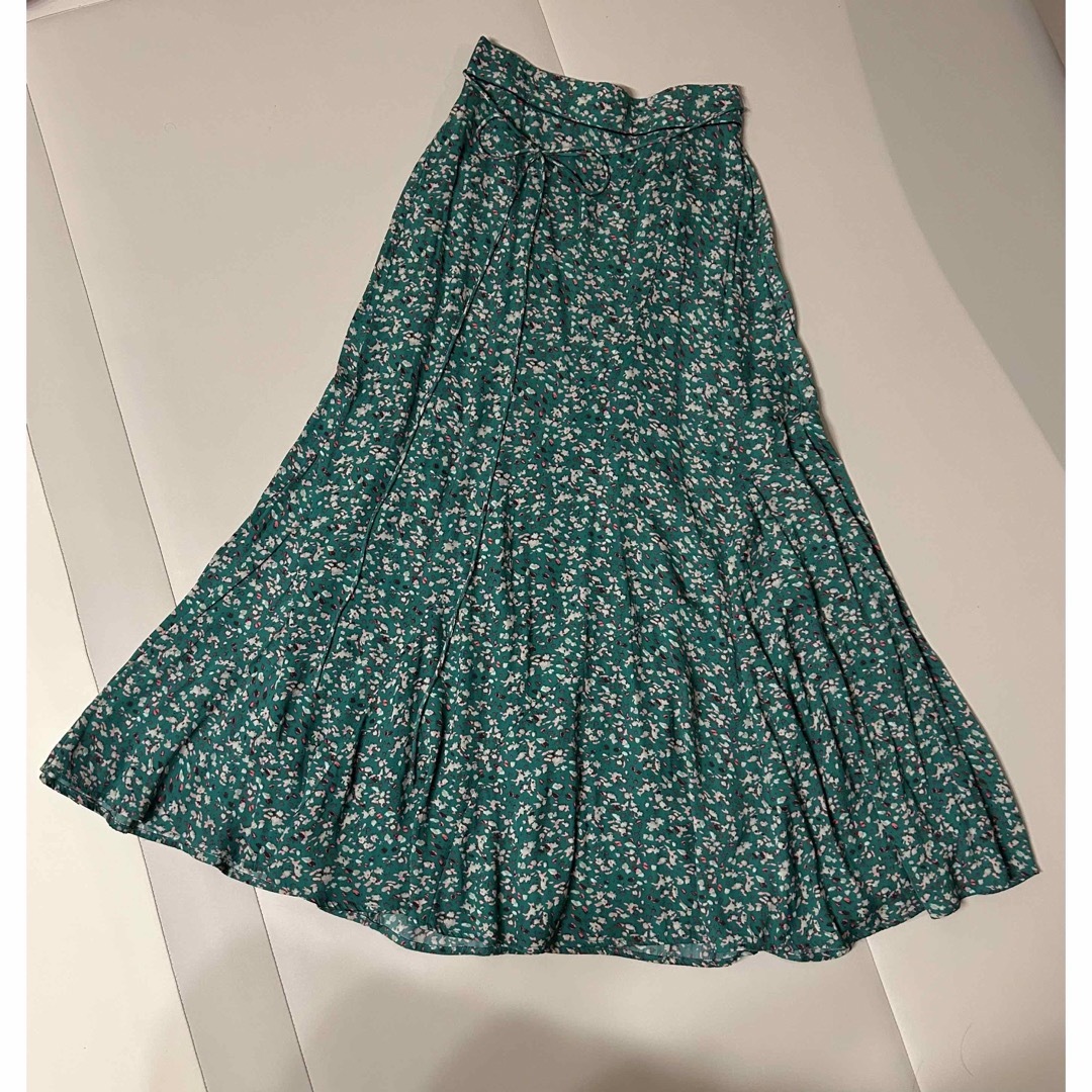SNIDEL(スナイデル)のスナイデル SNIDEL プリントナローフレアスカート レディースのスカート(ロングスカート)の商品写真