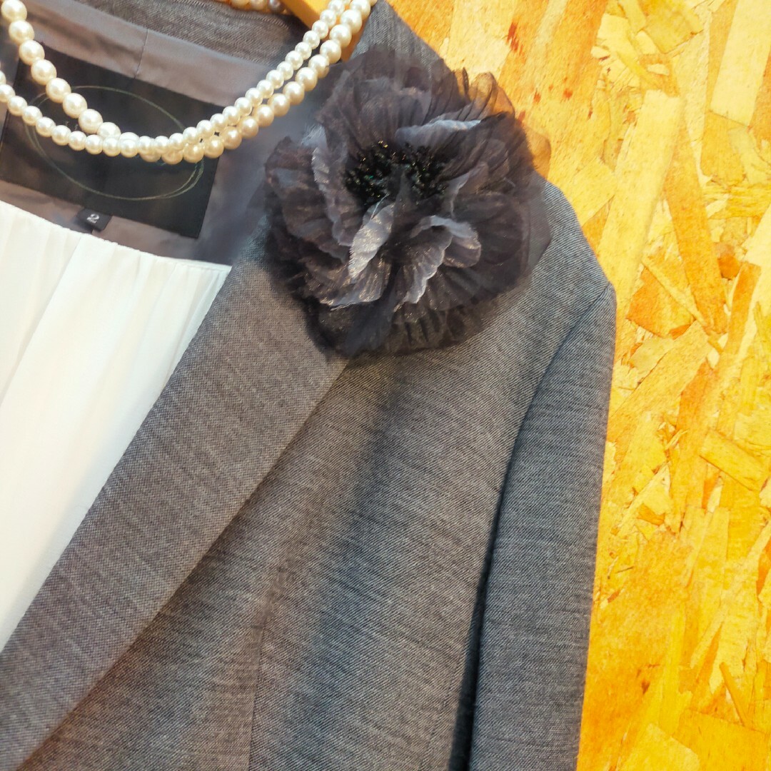 UNTITLED(アンタイトル)のUNTITLED テーラードジャケット スカートセット M グレー レディースのフォーマル/ドレス(スーツ)の商品写真