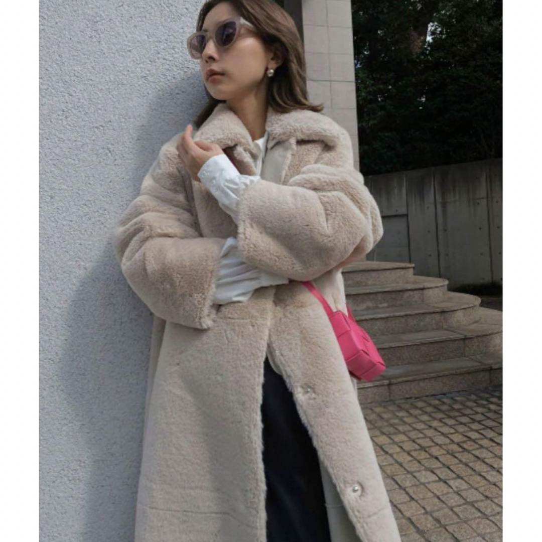 Ameri VINTAGE(アメリヴィンテージ)のMANY WAY FAKE BOA COAT レディースのジャケット/アウター(ムートンコート)の商品写真