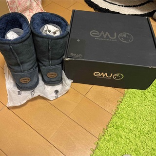 エミュオーストラリア(EMU Australia)のEMUブーツ ２回使用 美品(ブーツ)