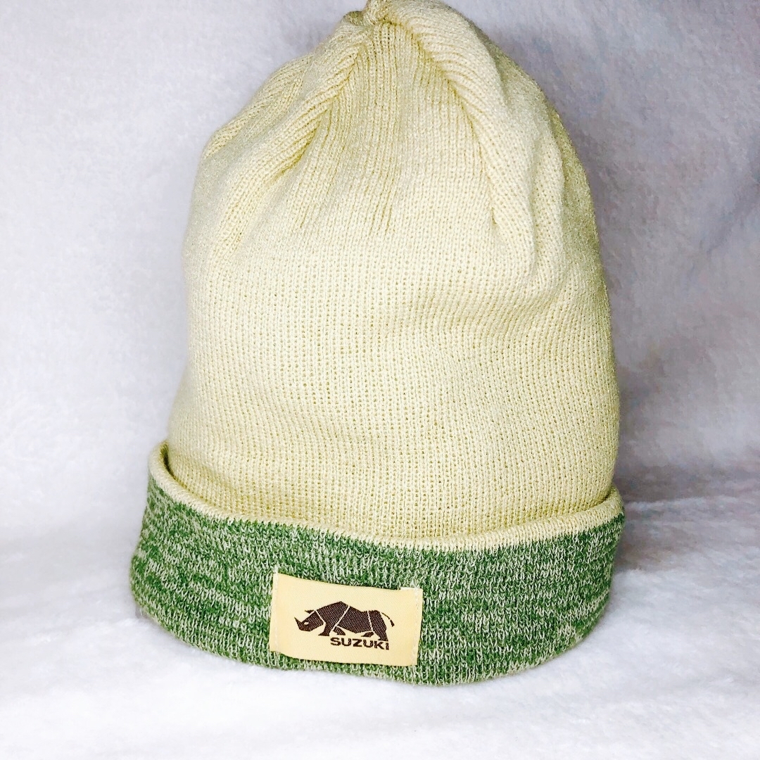 スズキ(スズキ)の美品　スズキ　ジムニー　JIMNY 刺繍 リバーシブル ニット帽 レディースの帽子(ニット帽/ビーニー)の商品写真