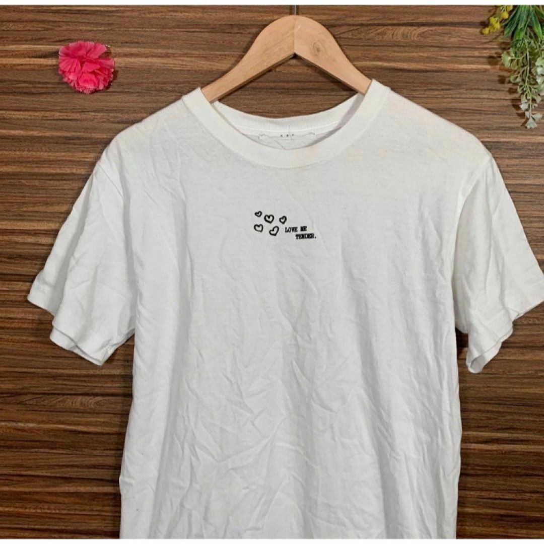 KBF(ケービーエフ)のKBF ケービーエフ️ Tシャツ サイズワン Mサイズ相当 ロゴ 白 ホワイト メンズのトップス(Tシャツ/カットソー(半袖/袖なし))の商品写真