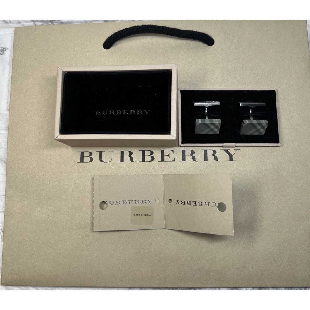BURBERRY(バーバリー)のバーバリー　カフス　カフリンクス　未使用 メンズのファッション小物(カフリンクス)の商品写真