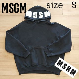 エムエスジイエム(MSGM)の《値下げ中》《２４時間以内発送》MSGM　パーカー　ブラック(パーカー)