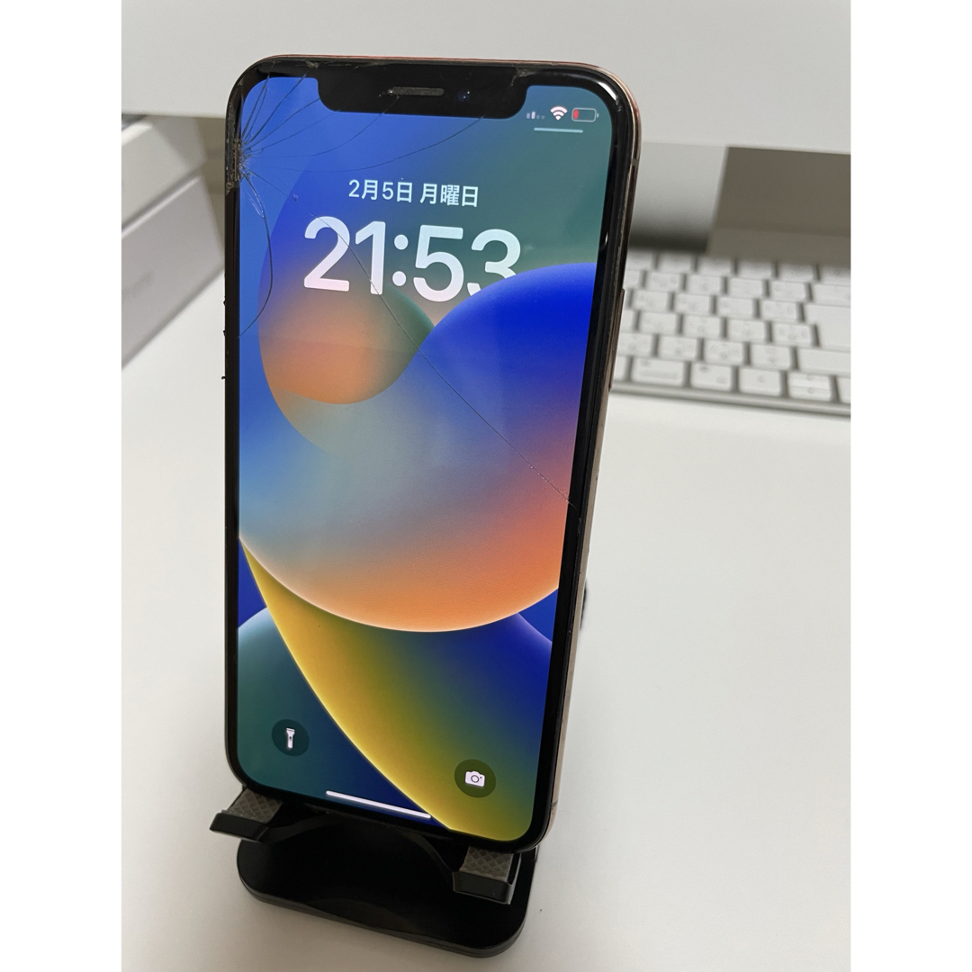 iPhone(アイフォーン)のiPhoneXs 64GB au simフリー 中古 ジャンク スマホ/家電/カメラのスマートフォン/携帯電話(スマートフォン本体)の商品写真