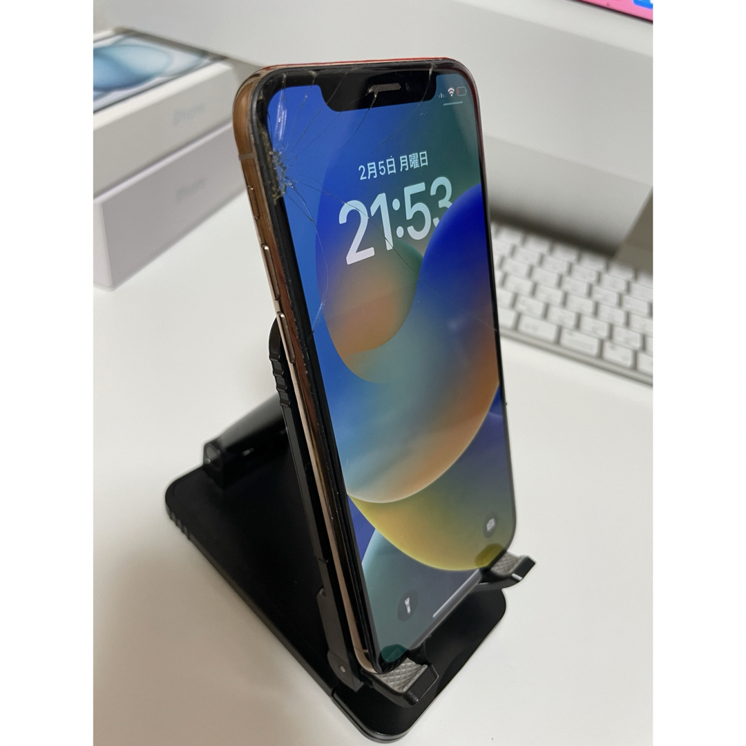 iPhone(アイフォーン)のiPhoneXs 64GB au simフリー 中古 ジャンク スマホ/家電/カメラのスマートフォン/携帯電話(スマートフォン本体)の商品写真