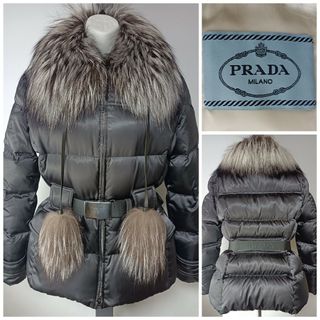 プラダ(PRADA)の未使用品 プラダ PRADA ダウンジャケット ダウンコート リアルファー(ダウンジャケット)