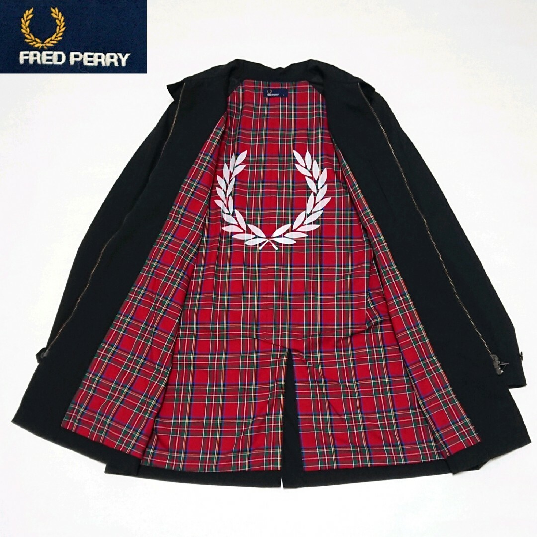 FRED PERRY(フレッドペリー)の美品 フレッドペリー 裏地 チェック 月桂冠  刺繍 ロゴ ステンカラーコート メンズのジャケット/アウター(ステンカラーコート)の商品写真