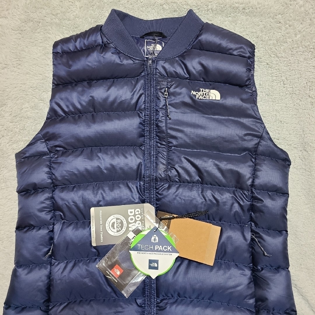 THE NORTH FACE(ザノースフェイス)のTHE NORTH FACE メンズ テック·パック·ダウン·ベスト TECH メンズのジャケット/アウター(ダウンベスト)の商品写真