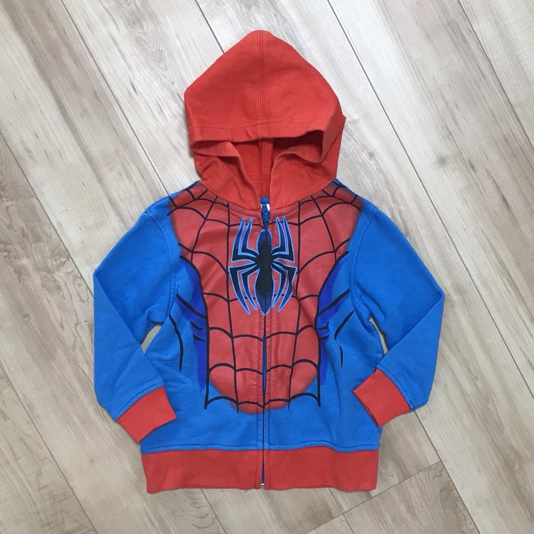 コストコ(コストコ)のスパイダーマン　裏起毛パーカー キッズ/ベビー/マタニティのキッズ服男の子用(90cm~)(ジャケット/上着)の商品写真